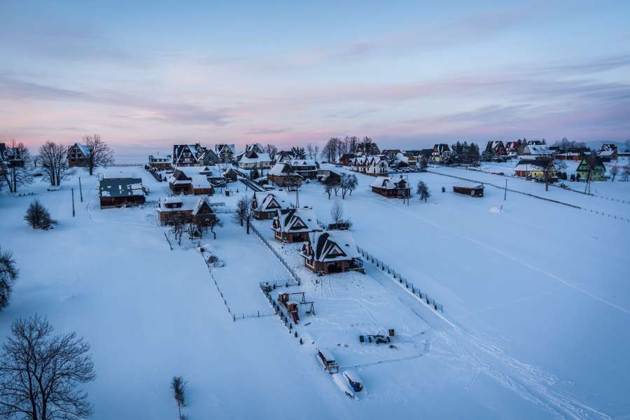 Zima w góralskiej  dolinie