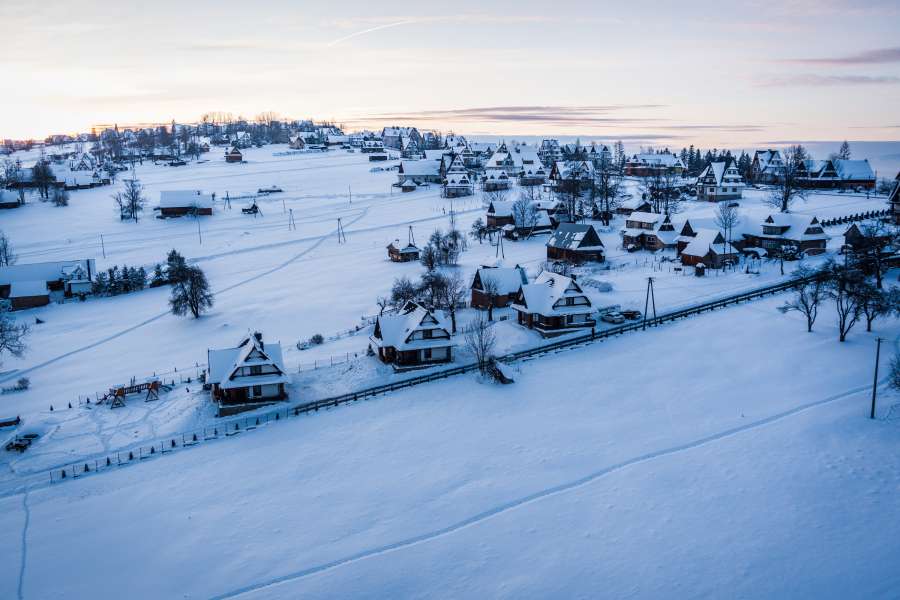 Zima w góralskiej  dolinie