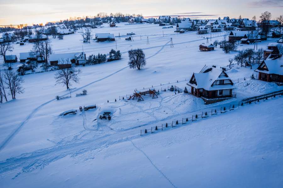 Zima w góralskiej  dolinie