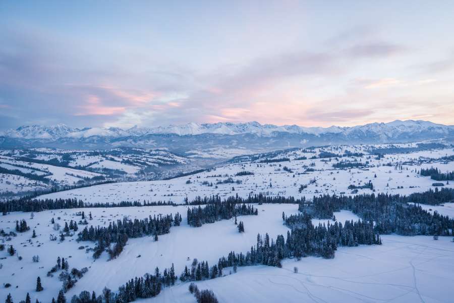 Zima w góralskiej  dolinie